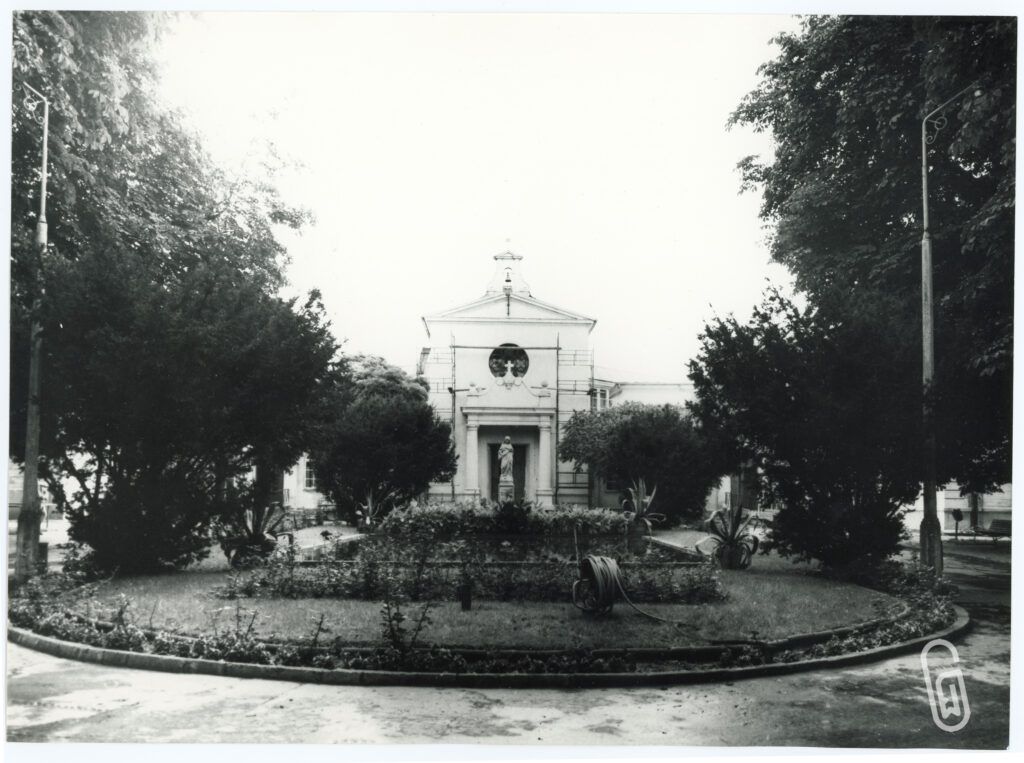 Kaplica w DPS, 1986, źródło: archiwum kościoła parafialnego w Górze Kalwarii